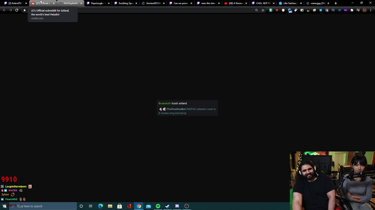 Esfand shows Jinnytty how long 6 inches is