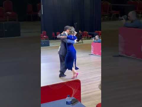WHEN TANGO BECOMES POETRY ; ANDREA VIGHI Y CHIARA BENATI#tangoargentino #tango #tangosalon #dancer