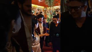 Bhushan Kumar With Vishal Mishra At Rajat Sharma Daughter Wedding 💒 #bhushankumar #vishalmishra