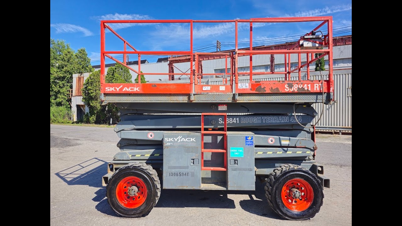 SkyJack SJ8841RT 4x4 Scissor Lift with Ground Controls (978) - YouTube