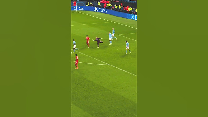 Ederson Moraes unbelievable side volley #shorts