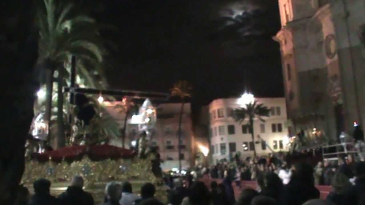 nazareno cadiz 2013 ESPECTACULAR EN PLAZA LA CATEDRAL