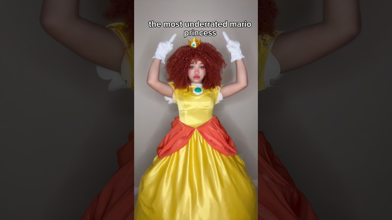 The most underrated Mario princess #cosplay #princesspeach #rosalina #daisy