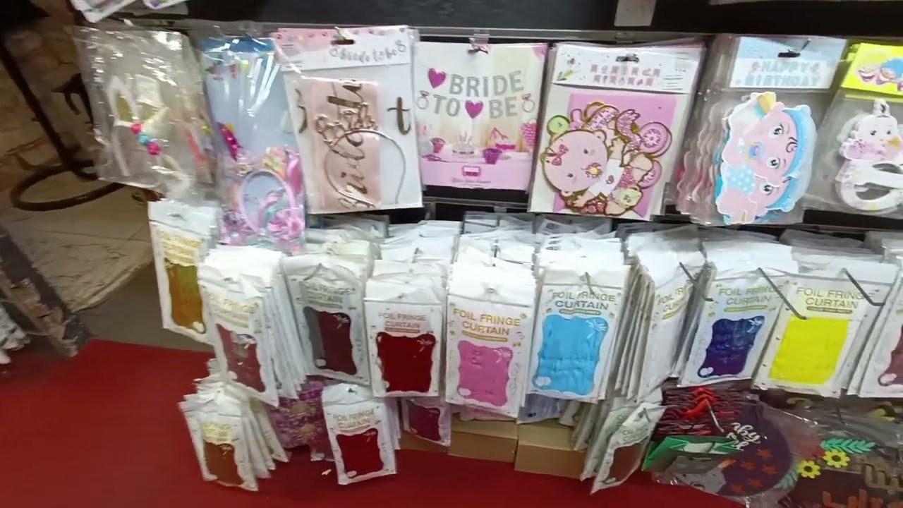 زينة عيد ميلاد كلها موجودة في زينة بارتي 