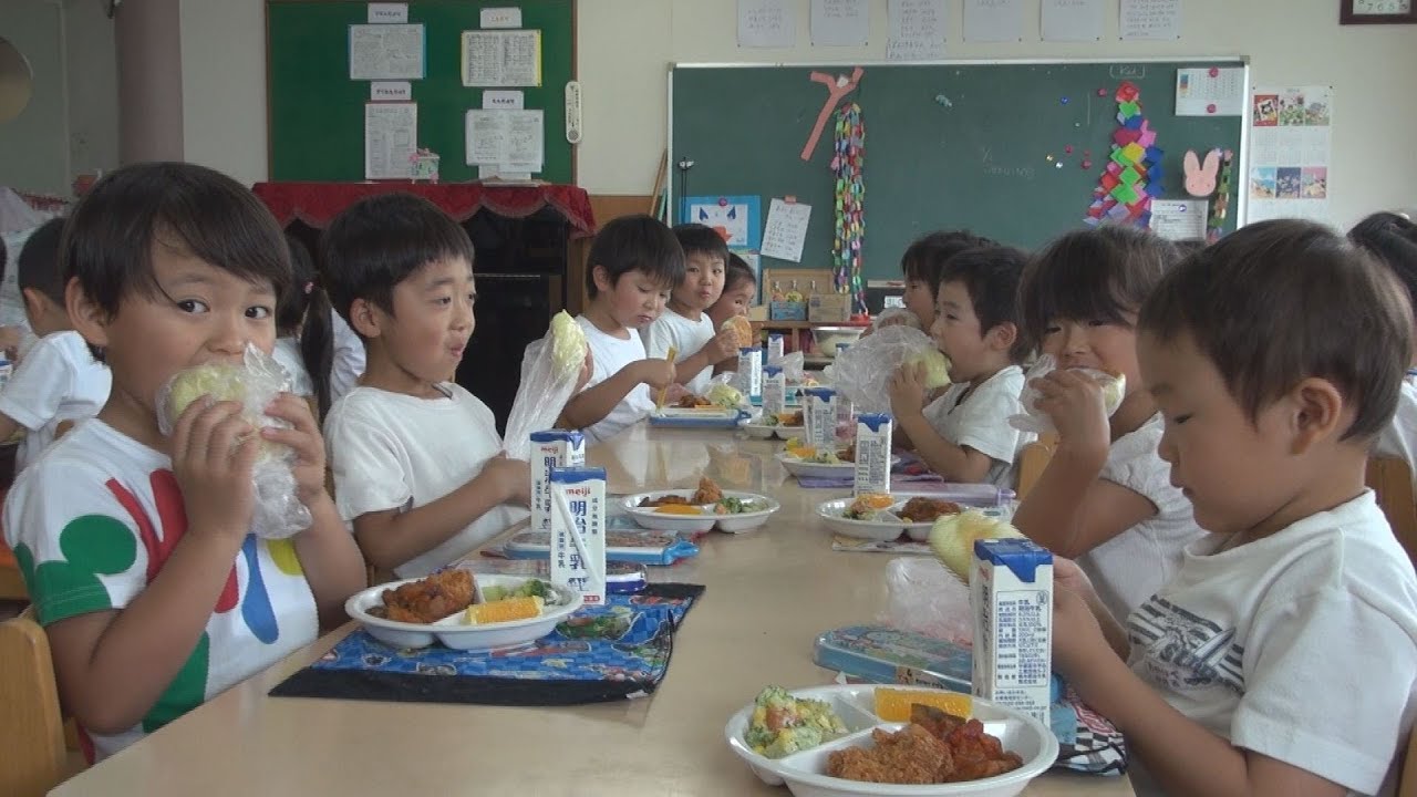 幼稚園で阿見グリーンメロンパン