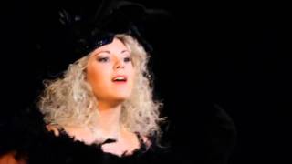 Helena - Hello Dolly