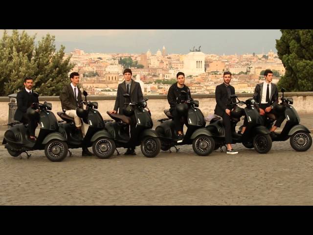 Emporio Armani - Vespa 946 Roma Event - YouTube