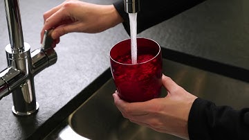 How to Check the Temperature inside your Fridge | AEG