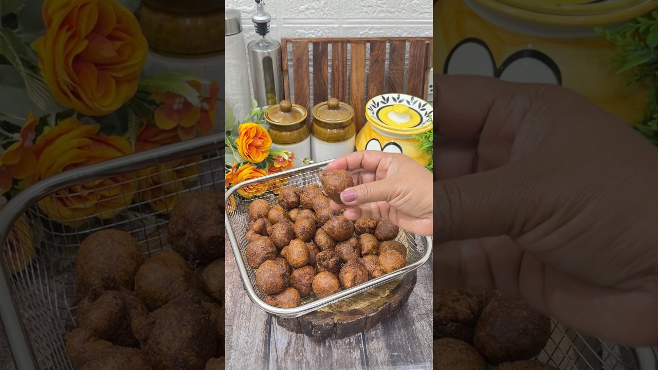 ⁣ਗੁਲਗੁੱਲੇ❤️ #ytshorts #food #recipe #cooking #reel #punjabicookingrecipes