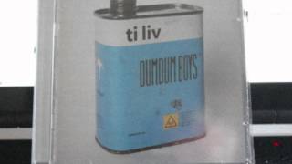 Video thumbnail of "DumDum Boys, Ti liv, Kald dag i helvete."