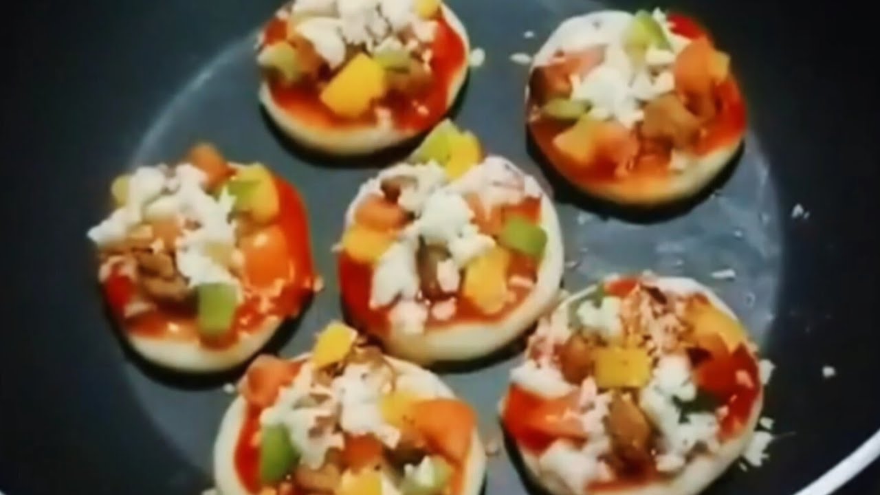 চুলায় তৈরি  সুস্বাদু  মিনি প্যান পিৎজা||মিনি পিৎজা  রেসিপি || Mini pan pizza ||Mini pizza recipe 