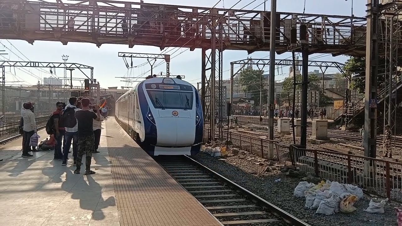 Mumbai to Shirdi on NEW Vande Bharat Inaugural Run #22223 - YouTube