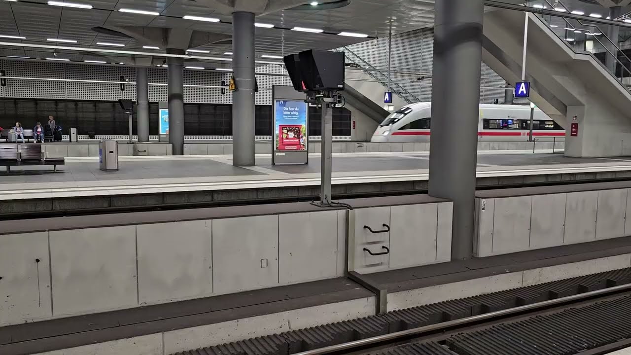DB BR411 -  arriving Berlin Hauptbahnhof Station on 10/09/25