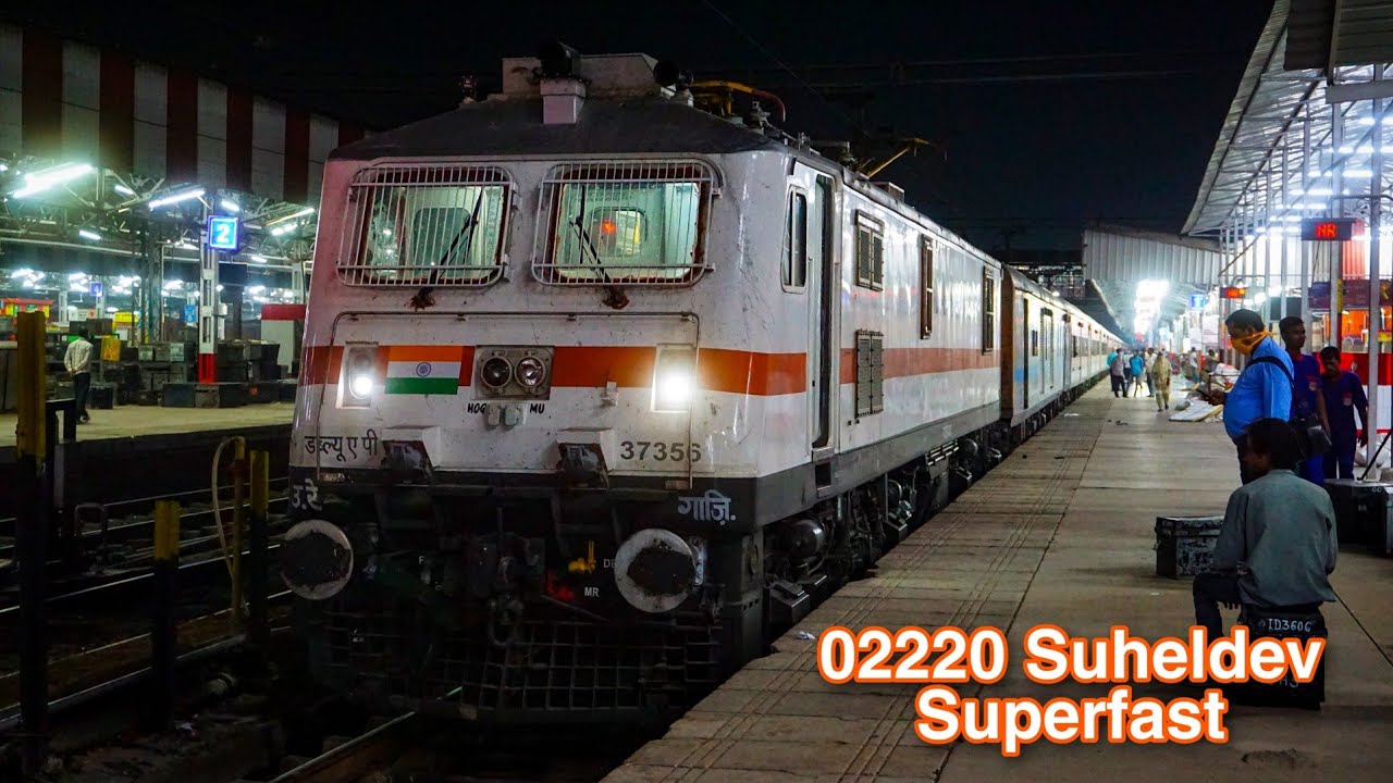 BAREILLY to LUCKNOW Full Night Train Journey - Epic WAP7 Honking