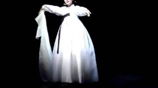 Danse coréenne Salpuri - Salle Pleyel 2006 / 살풀이춤