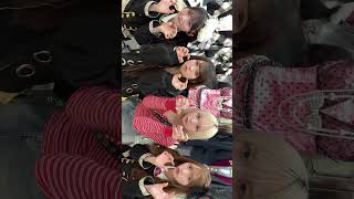 AKB48 佐藤綺星 平田侑希 ＃一生友子 さんとニャーKB🐱🐾 後ろにあるのはヘビロテ猫衣装🐈‍⬛🎀 ＃AKB48大衣装展