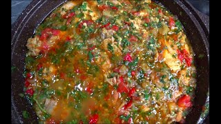 Курица с овощами очень вкусный способ  её приготовить .