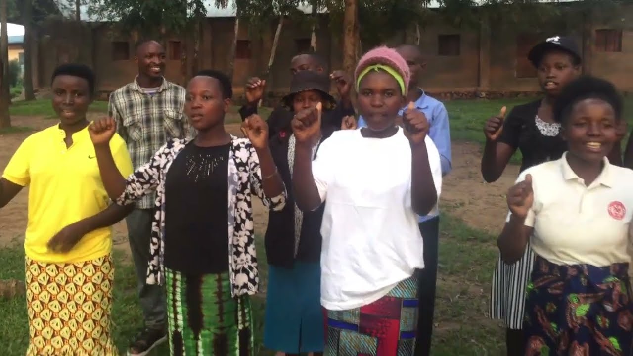 Waruzi ibiri mugihugu k' isezerano? Byiyumvire.   ISEZERANO Choir REMANYUNDO SDA