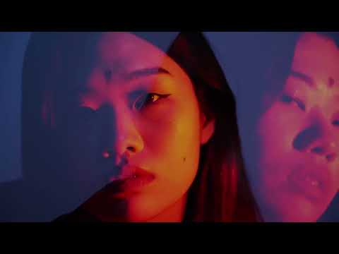 葡萄架下的篝火