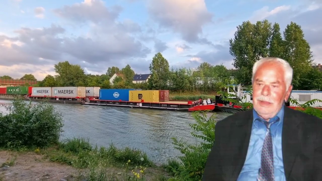 محمد علي تجو (  الجد و الأب الراحل )  سوق الإنسانية