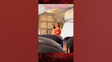 Pramugari cantik ini gendong bayi penumpang dengan senang #pramugari #pesawat #tni