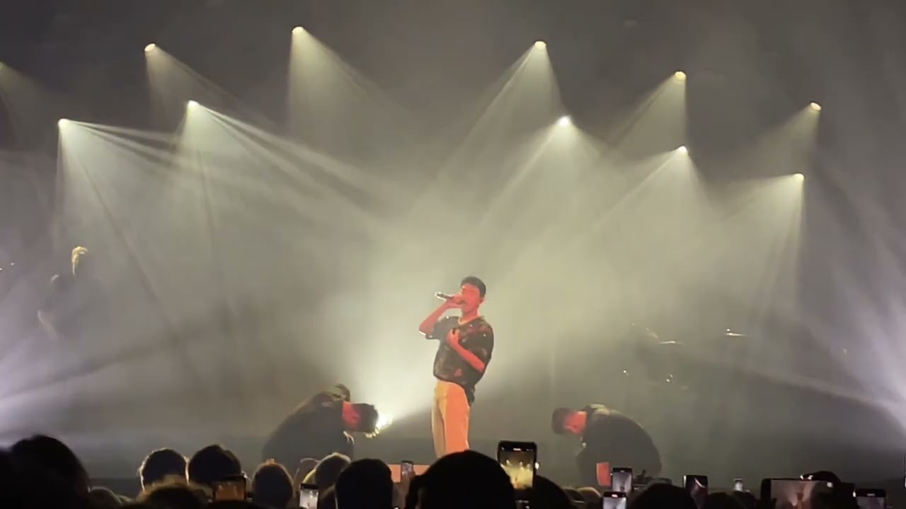 undefined- Eric Nam (House On A Hill Tour) Live in Amsterdam Melkweg (190324)