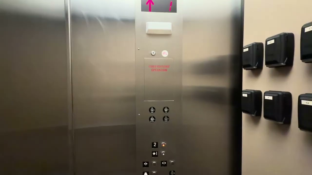 Center Hydraulic Elevator at Estero Inn, Morro Bay CA