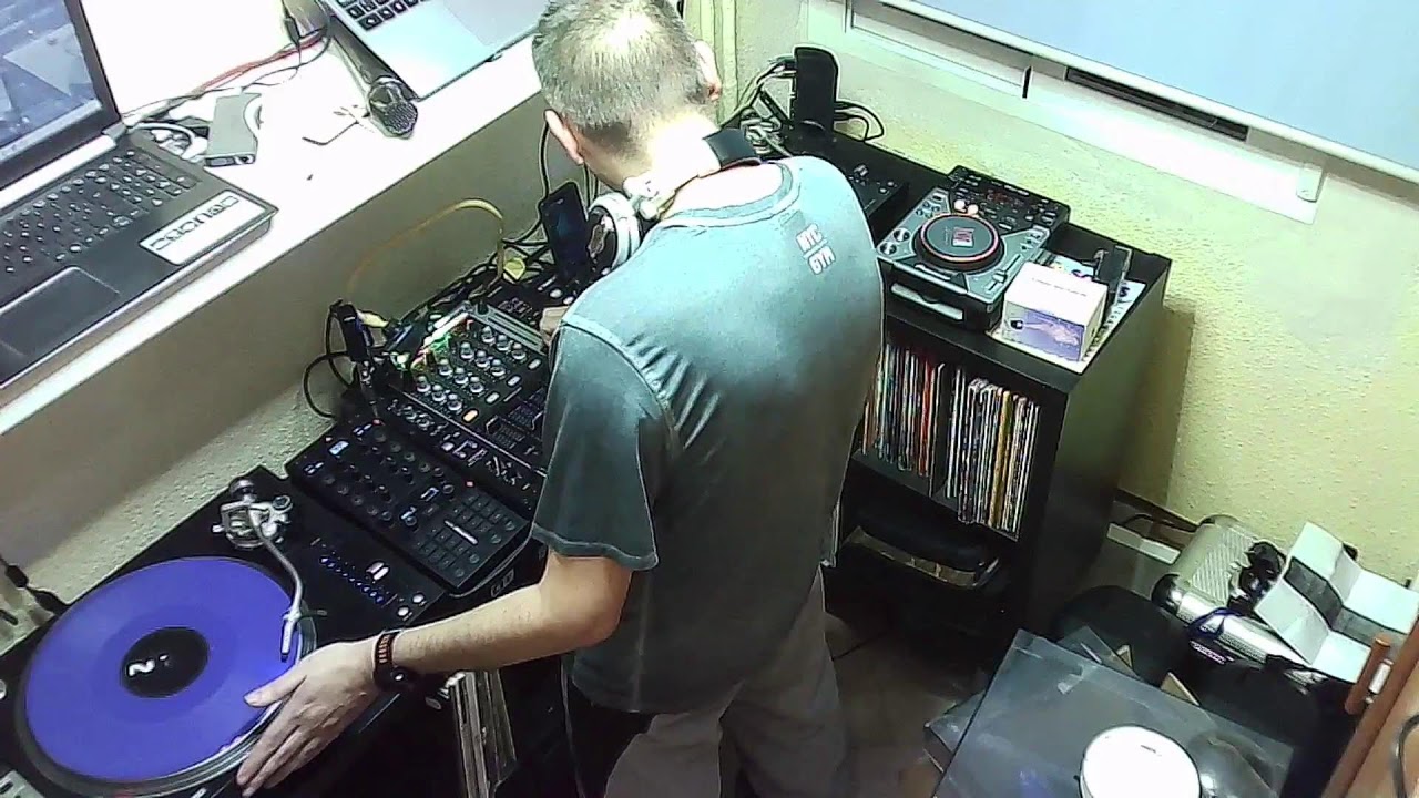 Miercoles Musicon  con Javier Gomez