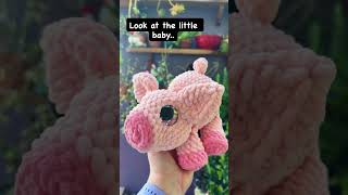 ¡Estos cerditos están listos para el mercado! #amigurumi #cerditos #crochet #artista de peluches