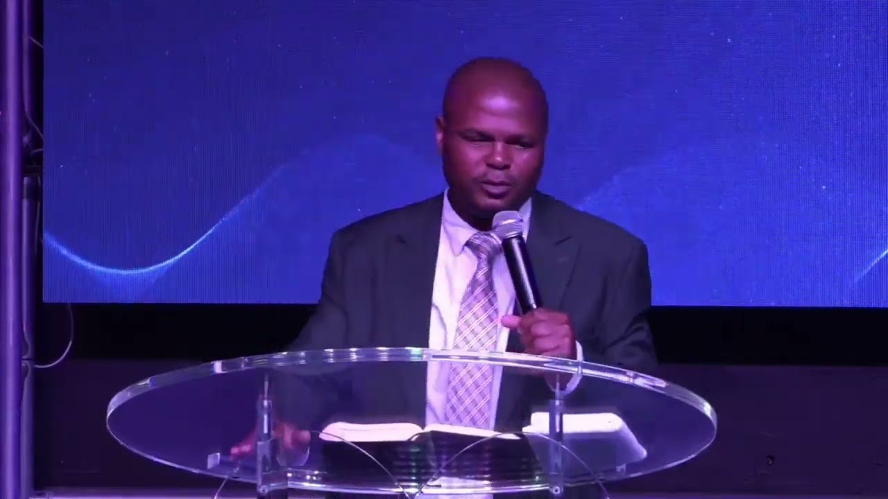 Apostle SV Nxumalo eshumayela Kwa Pastor Ncanda, izimpi zobizo zizala umthandazo