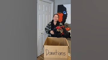 How to Declutter Clothes! Declutter Challenge Day 107 - Fast Five 2025 #shorts #decluttering