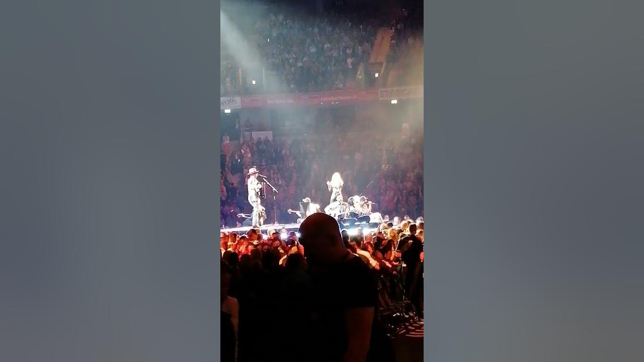 Helene Fischer - Die Hölle morgen früh (Akustik Version - Live am 24.05 ...