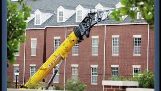 Man killed in crane accident on Chesapeake Energy campus (2010-09-01)