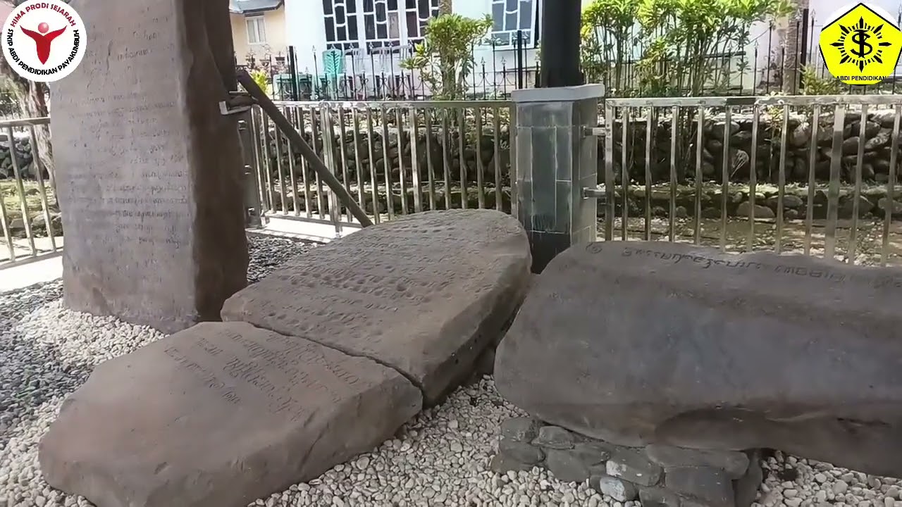 MAJAPAHIT, SITUS PAGARUYUNG - STKIP ABDI PENDIDIKAN PAYAKUMBUH 