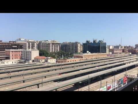 Bari centrale: fischio dei treni a un giorno dalla strage sulla Andria-Corato