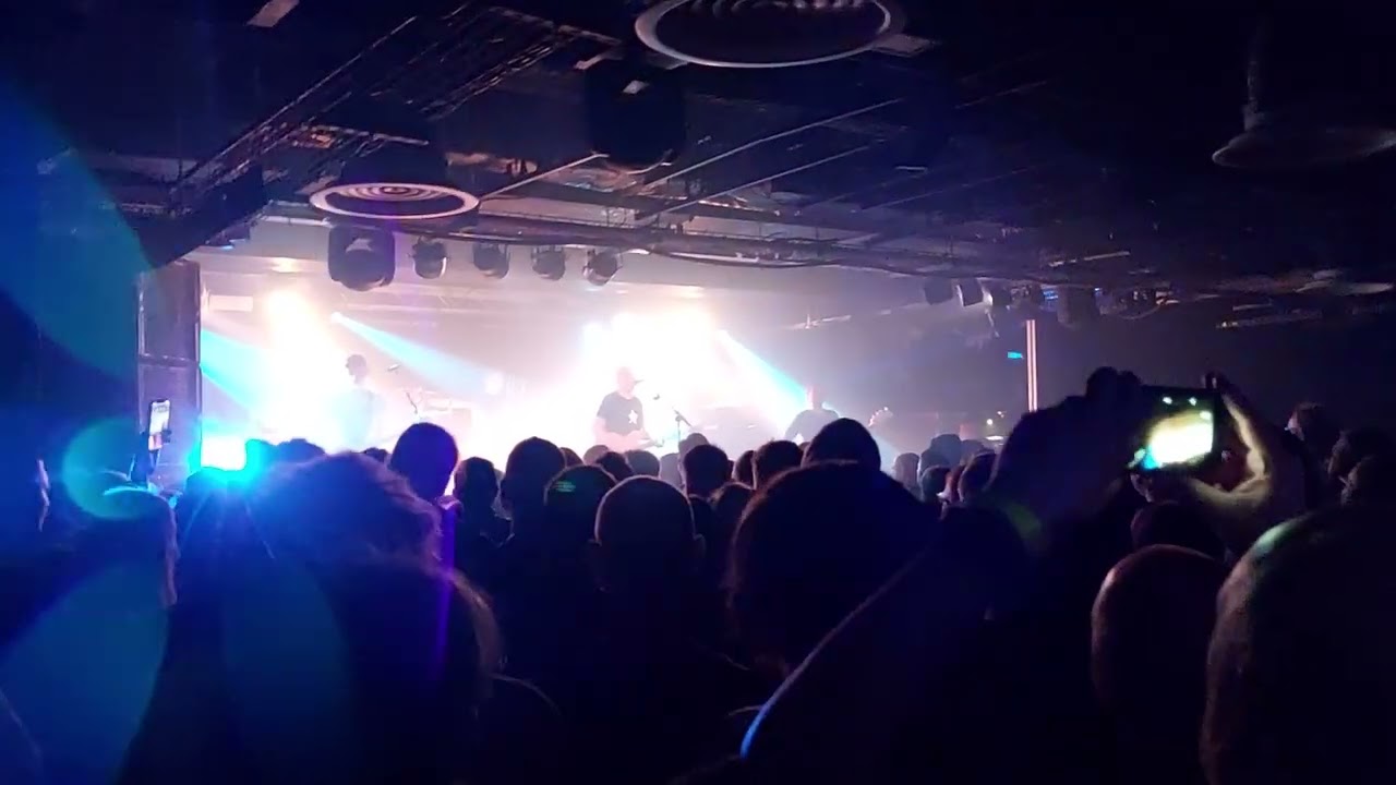 Ride - Sheffield Foundary - dreams burn down