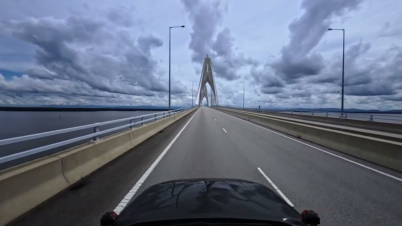 Brunei’s Most Stunning Bridge Drive (You Have to See This!!!)
