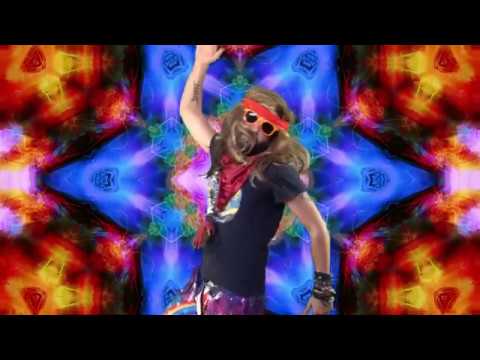 Sfera Ebbarba - Il dissing dell'elioscettico (official video pirata)