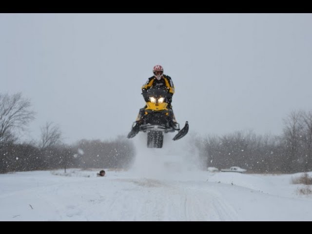 Snow Day Sleding- MXZ-X 800 E-TEC+Adrenaline 600 E-TEC+TNT 500ss