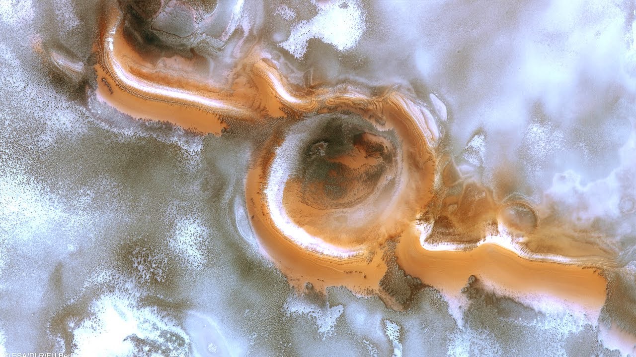 LA SORPRENDENTE TOPOGRAFÍA DEL POLO SUR DE MARTE