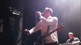 ORCHESTRAL MANOEUVRES IN THE DARK (OMD) - Radio Waves (Live Madrid 2011)