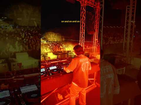 who still knows the words to this one… #hawaii #electronicmusic #edm #gryffin