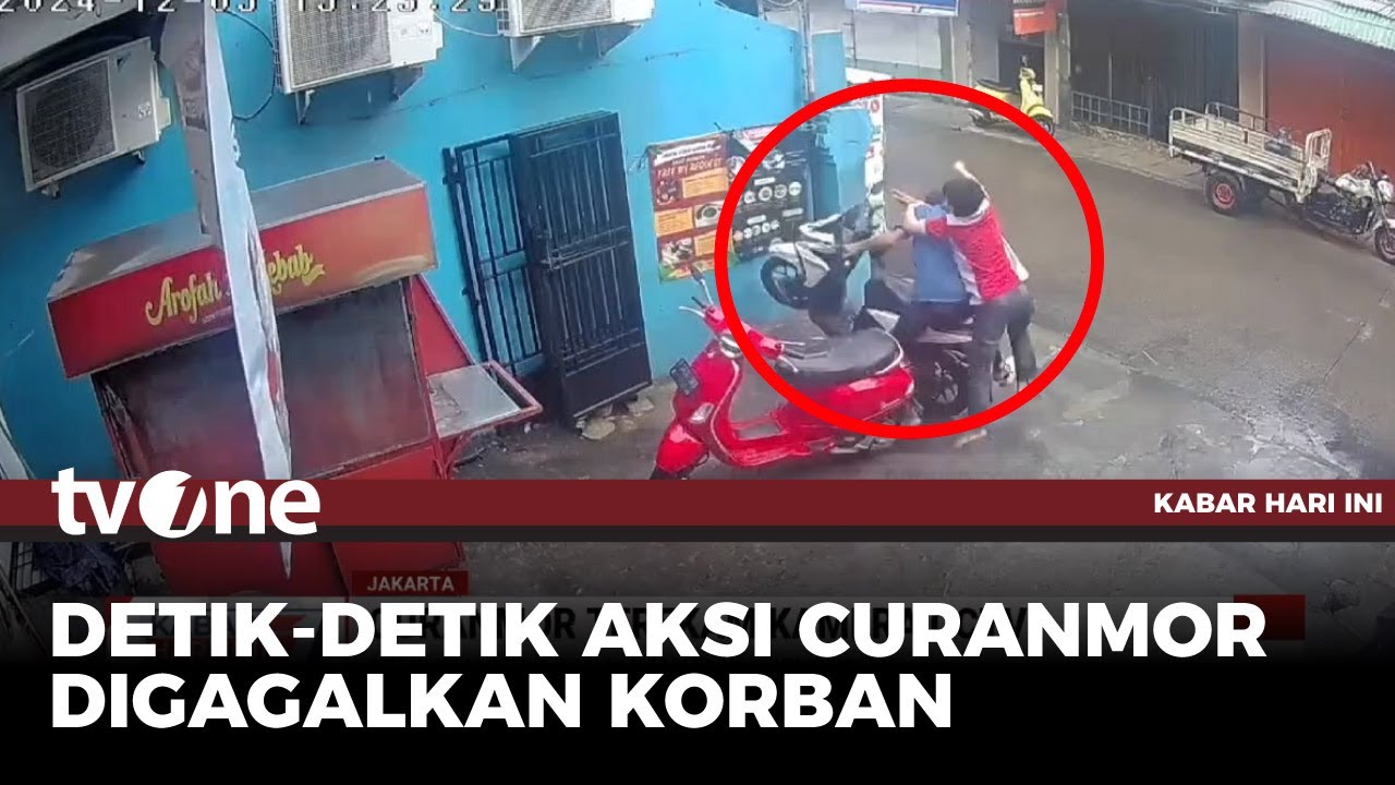 Terekam CCTV, Duel Pelaku Curanmor dengan Korban | Kabar Hari Ini tvOne