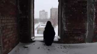 Спецагент(Загадочная девушка в чёрном пальто, с металлическим кейсом в руке, и заброшенные здания. Что их объединяет?..., 2015-02-05T10:06:24.000Z)