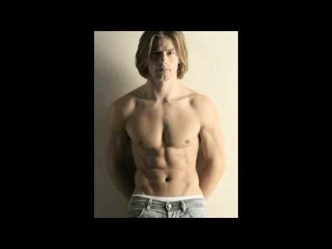'I bounce' photo lesson 4: Greg Gorman - free lesson for perfect portrait light