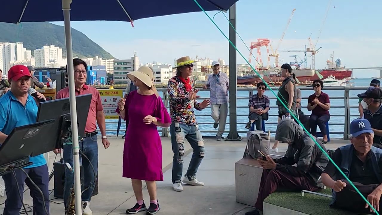 🍒자갈치 시민노래자랑💜20250921-2부  녹화영상(가로) 🍒신동은 & 민동식 버스킹 공연 색소폰 🌼 자갈치시장 🌿 기프트데이tv 💜 댄스타임🌿🌼🍒