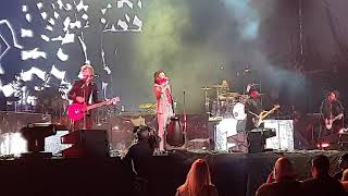 Beck - Loser Live at Dreamfest, Oracle Park San Francisco 2019