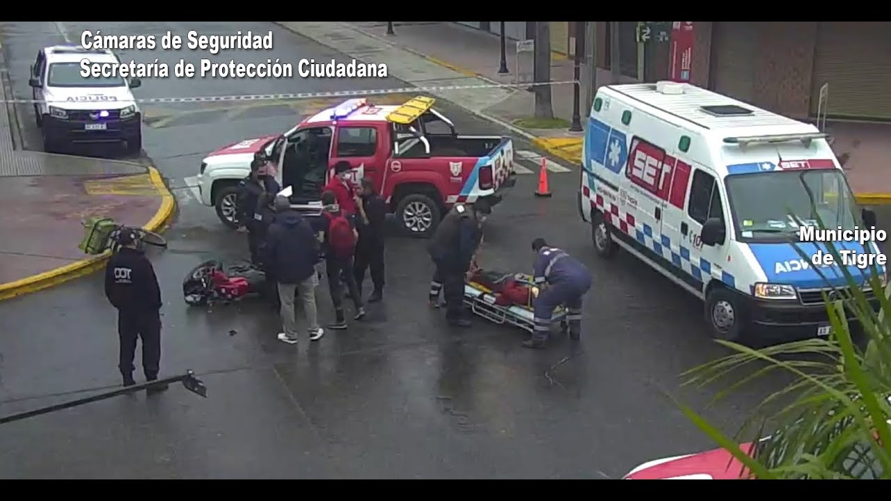 En cuestión de minutos, el COT asistió a un motociclista que sufrió un accidente