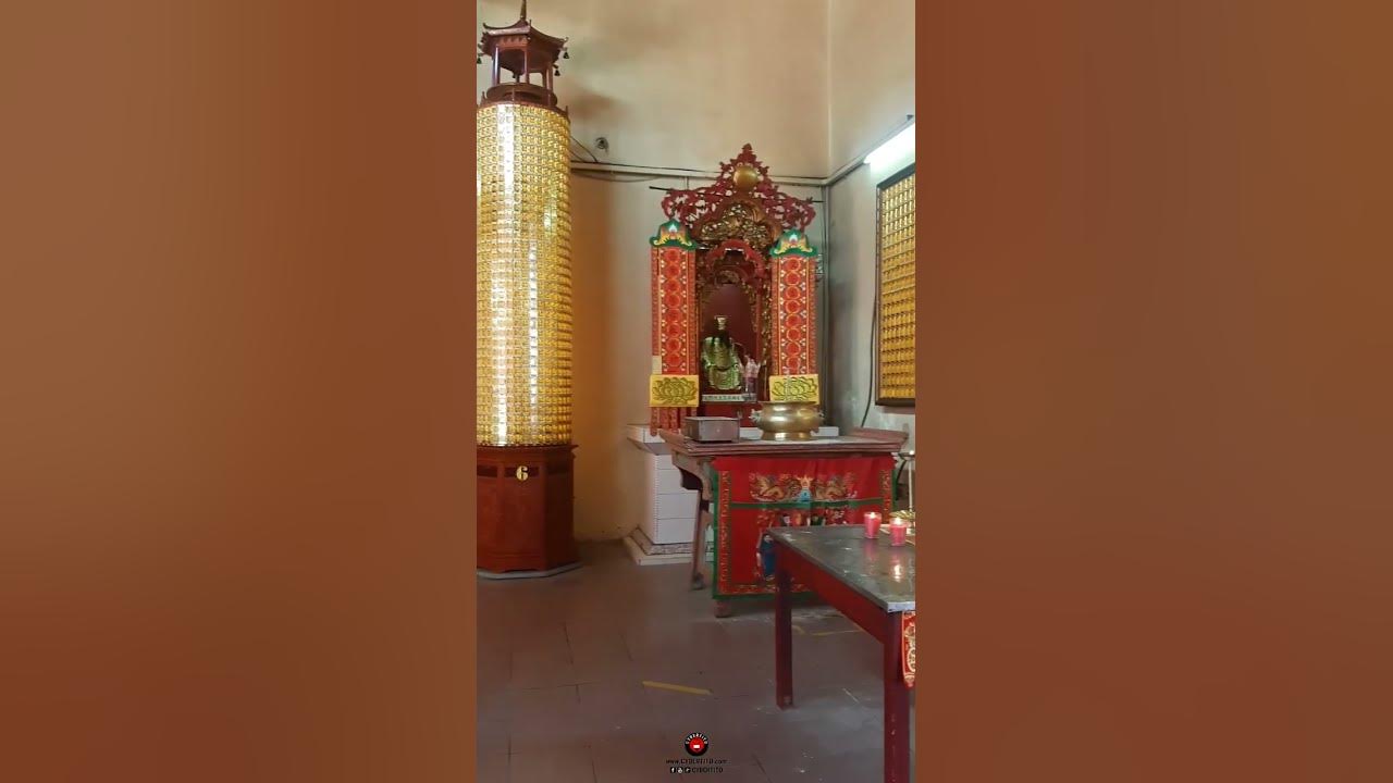 Let have a look insided the Guan Di Temple in Chinatown at Kuala Lumpur