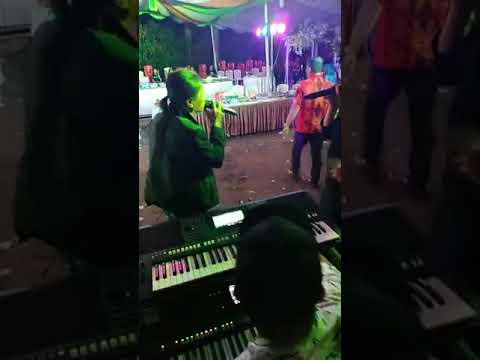 CHIKA DUET BERSAMA EDY WALELENG [LIVE PERFORM] PLAYER BRYAN KENANG